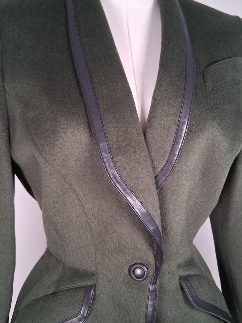 Archival Thierry Mugler Wasp Waist Wool & Leather Trim Jacket size 40 - US 8/10 - Picture 2 of 11